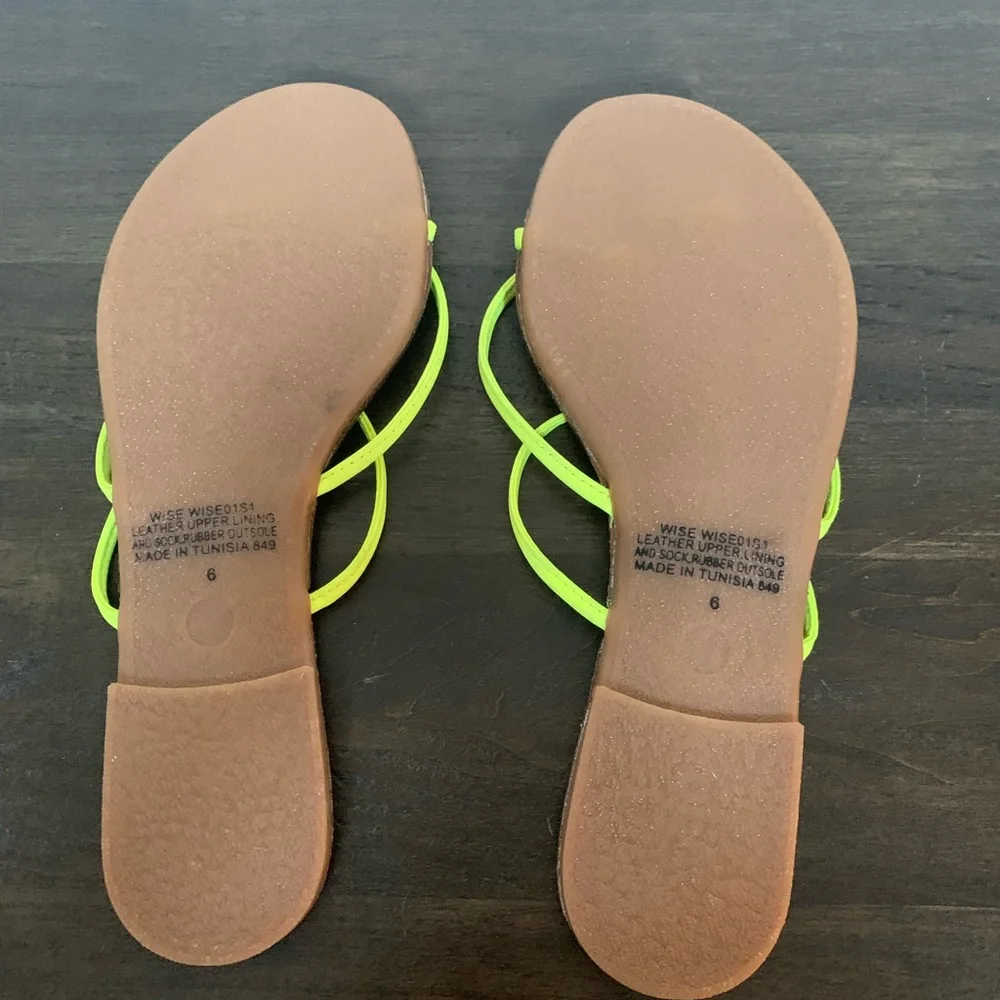 Steve Madden Sandals - Picture 3 of 3